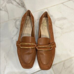 Vince Camuto Tan Suede/Leather Flats Classic Loafers. Women’s size 8.